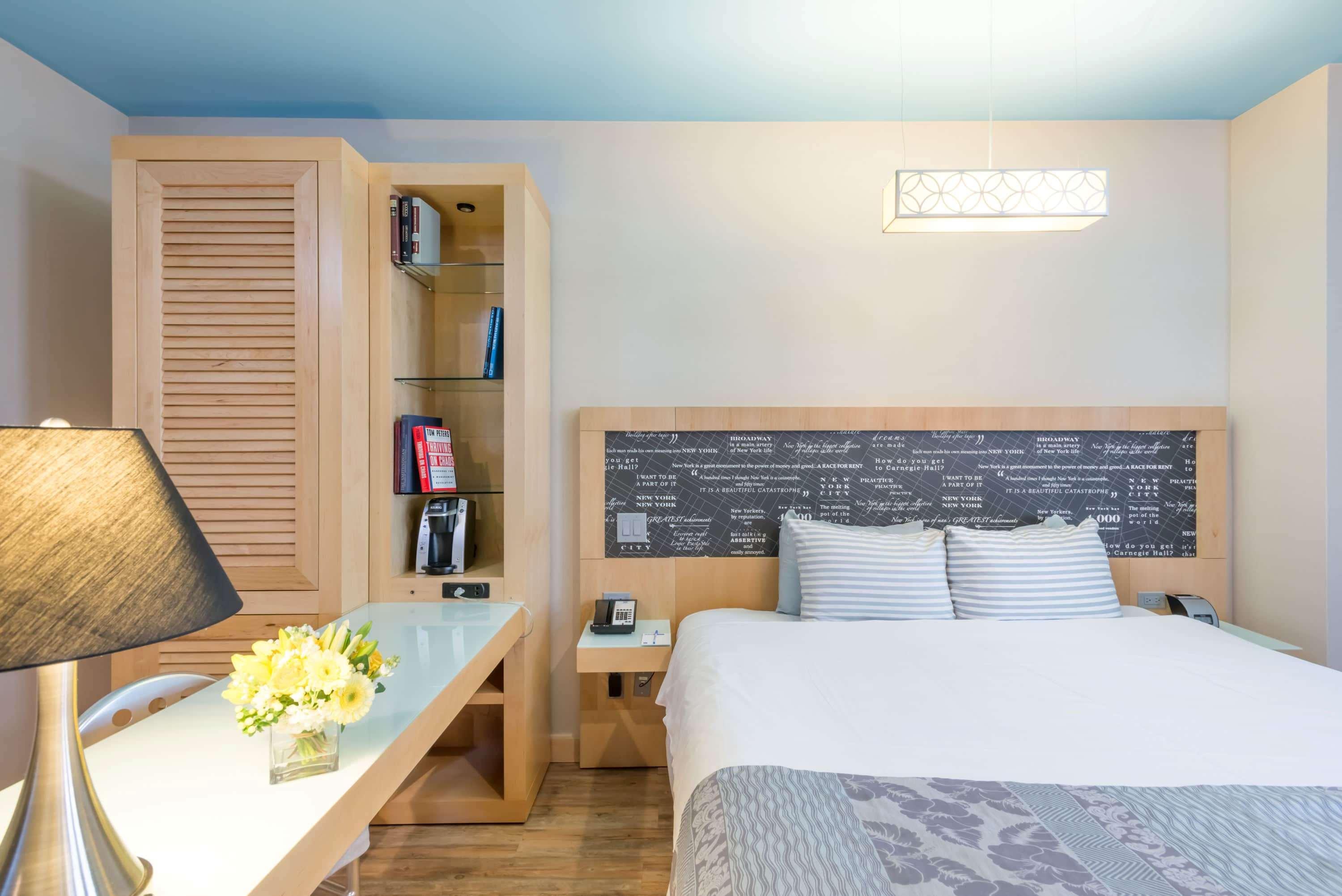 Tryp By Wyndham New York City Times Square - Midtown Exterior photo