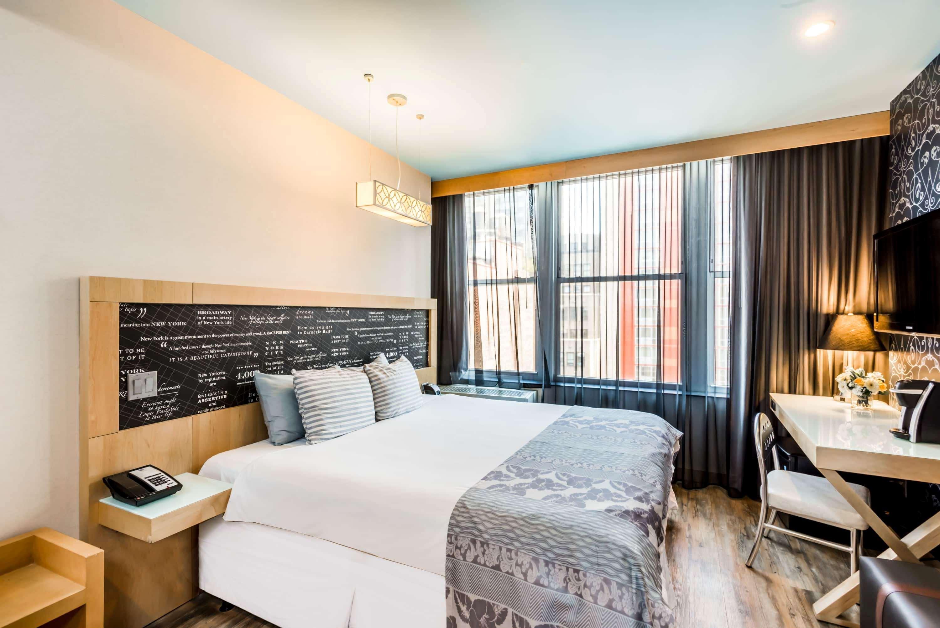 Tryp By Wyndham New York City Times Square - Midtown Exterior photo